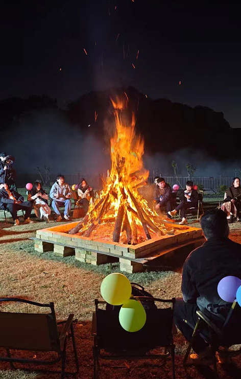 冬季团建场地必不可少的篝火晚会，就来神润斋景区